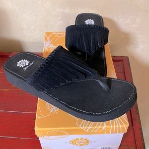 Yellow Box Tabetha Suede Fringe Black Sandals